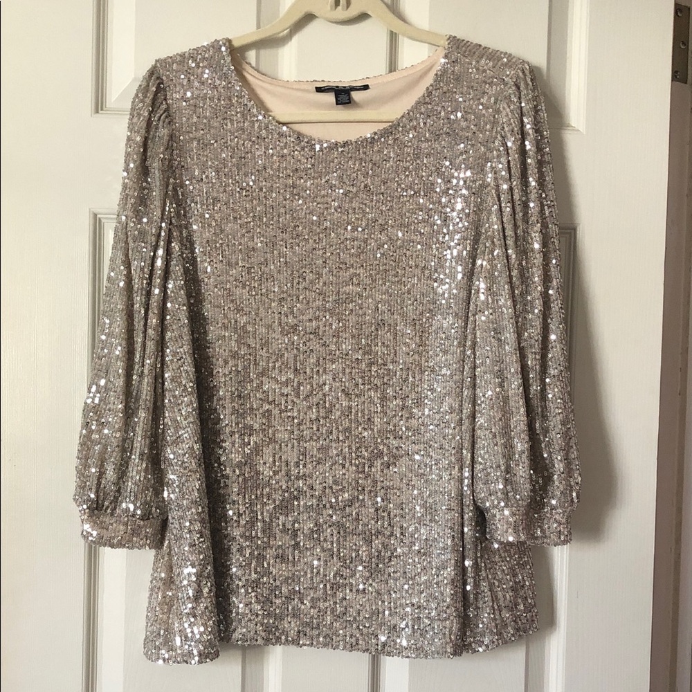Cable & Gauge Shimmering Silver Sequin Blouse